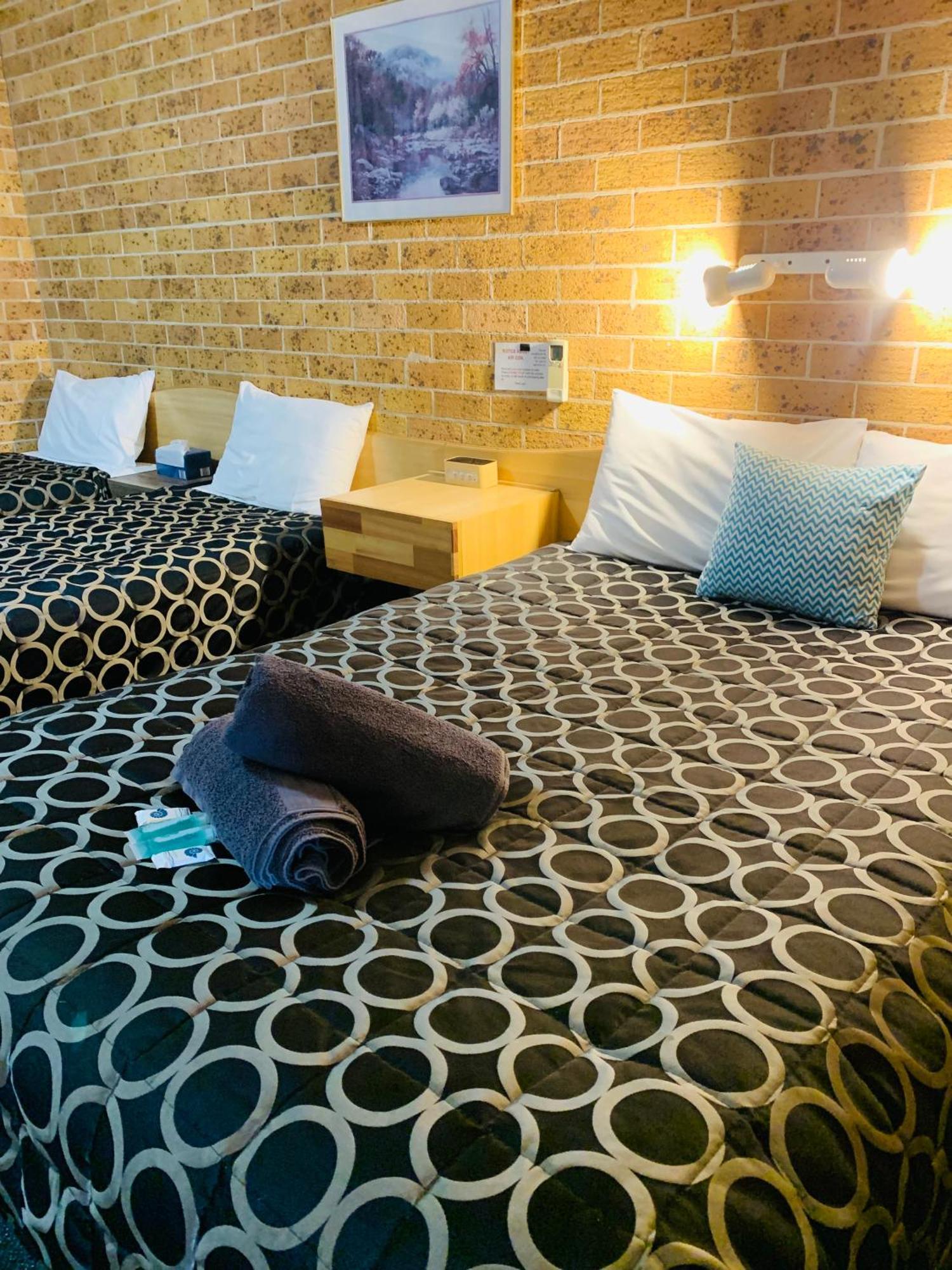 Town And Country Motor Inn แทมเวิร์ธ ห้อง รูปภาพ